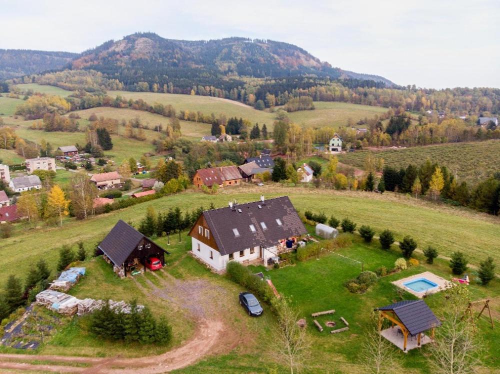Apartman V Chaloupce Na Vrsku Bernartice  ภายนอก รูปภาพ